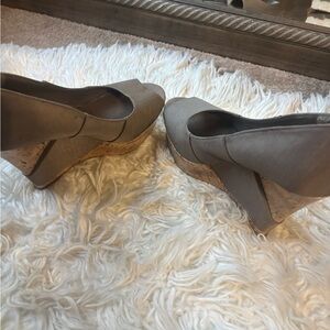 Elegant Gray Peep-Toe Heels